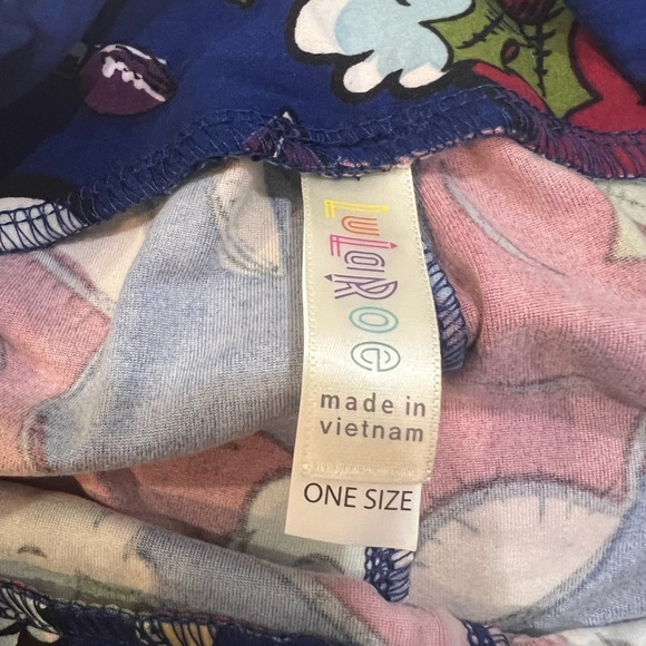 Lularoe One Size Leggings Christmas Stockings and Lights - Picture 3 of 6